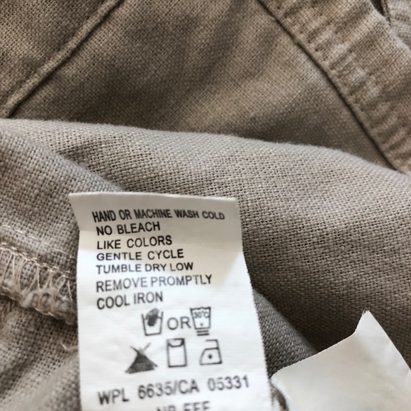 Woolrich Women’s Linen Blend Jacket in Dark Stone - Picture 7 of 7